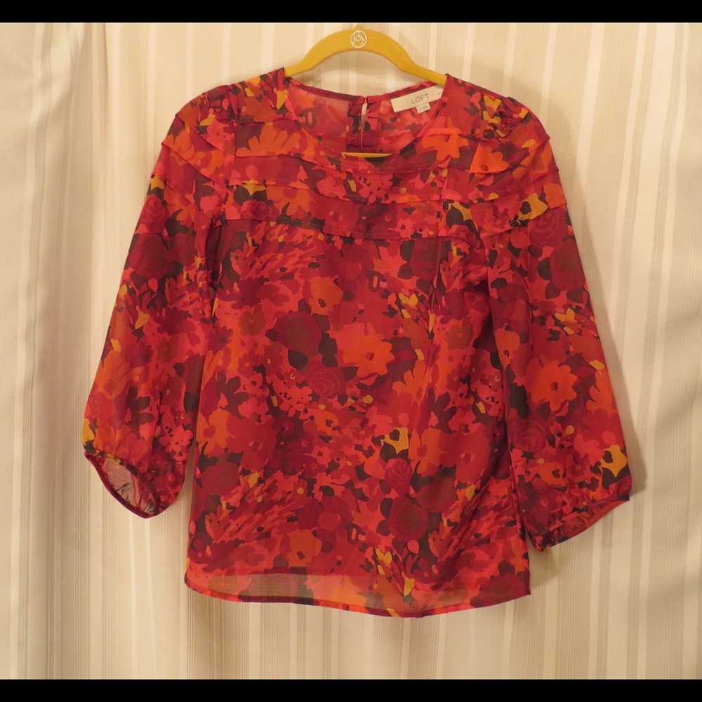 NEW Ann Taylor Loft Red Sheer Floral Top Size XSP